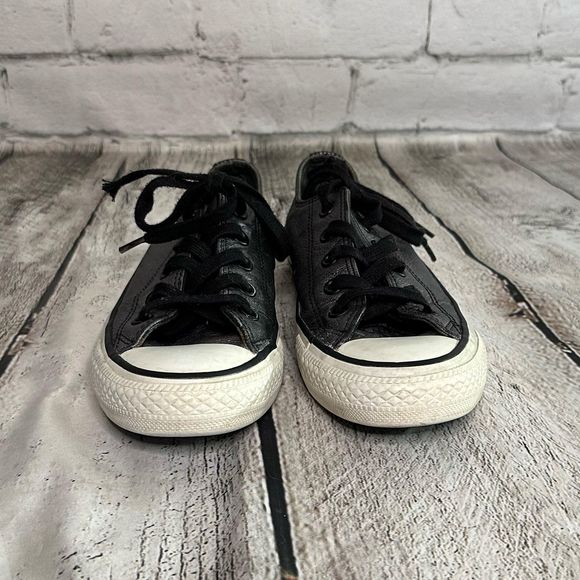 Converse Chuck Taylor All-star Dark Gray Leather, Size 5, Pre-owned - Picture 1 of 8
